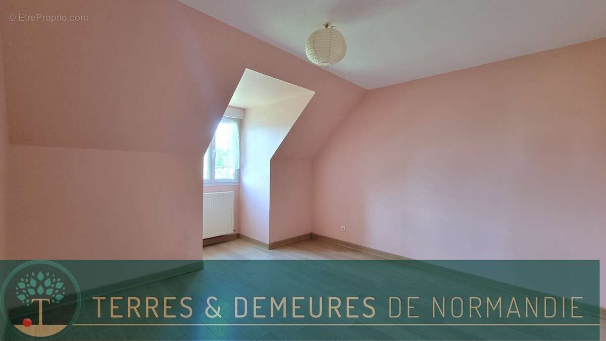 Maison à MARTIN-EGLISE