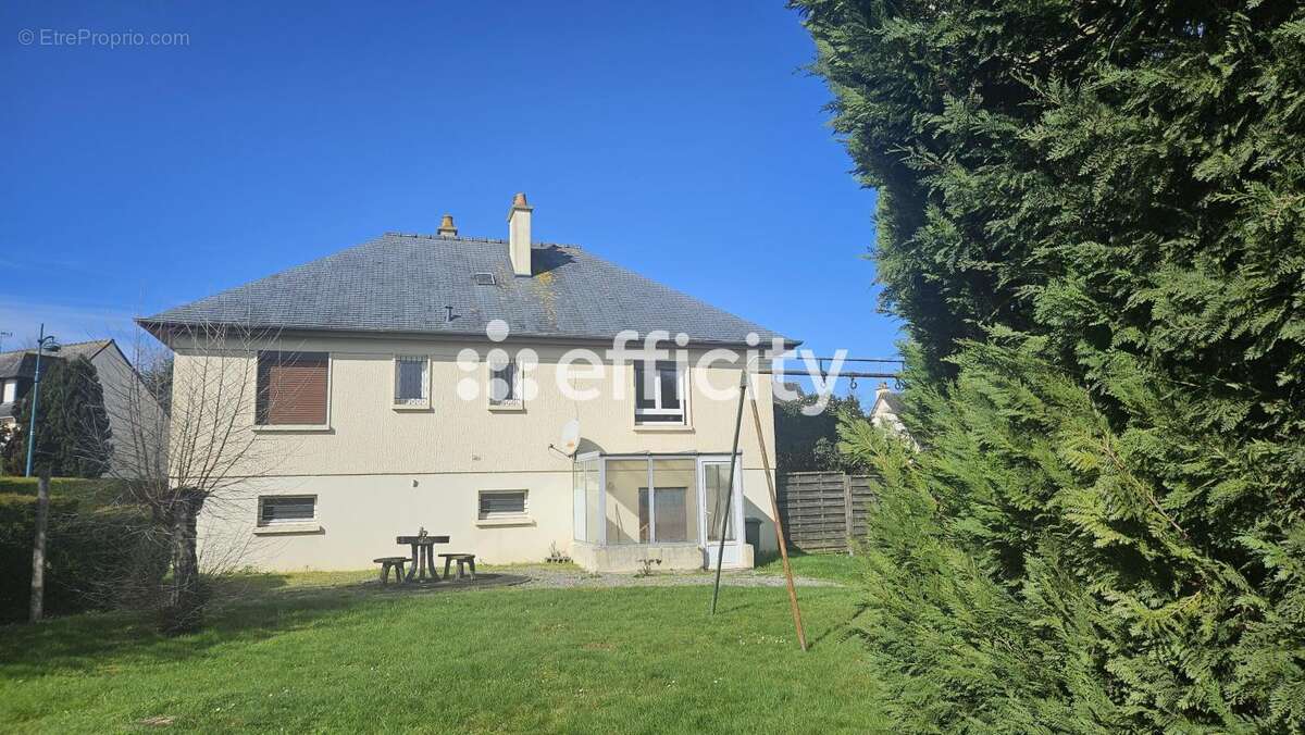 Maison à DOMLOUP