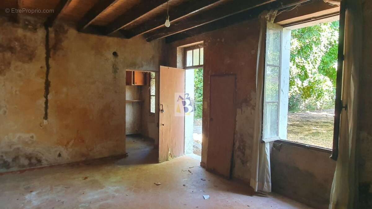 ANGOULEME, Quartier Victor Hugo villa, 3 chambres, garage, parc arboré - photo 25