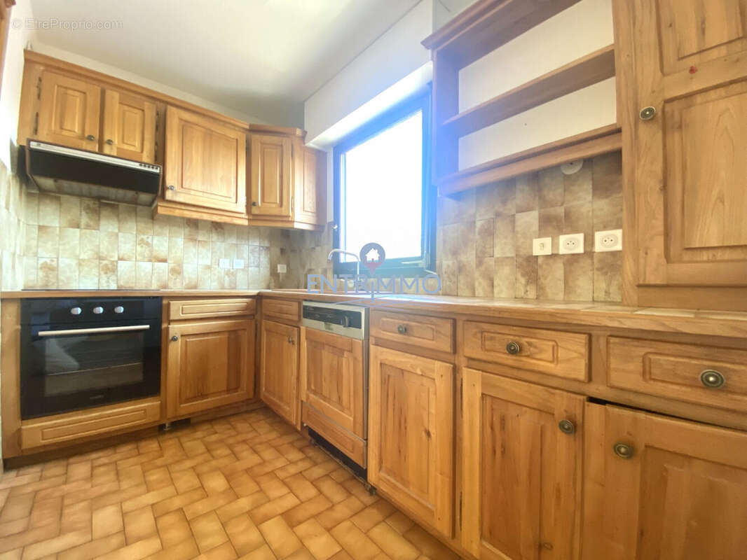 CUISINE - Appartement à AIX-LES-BAINS