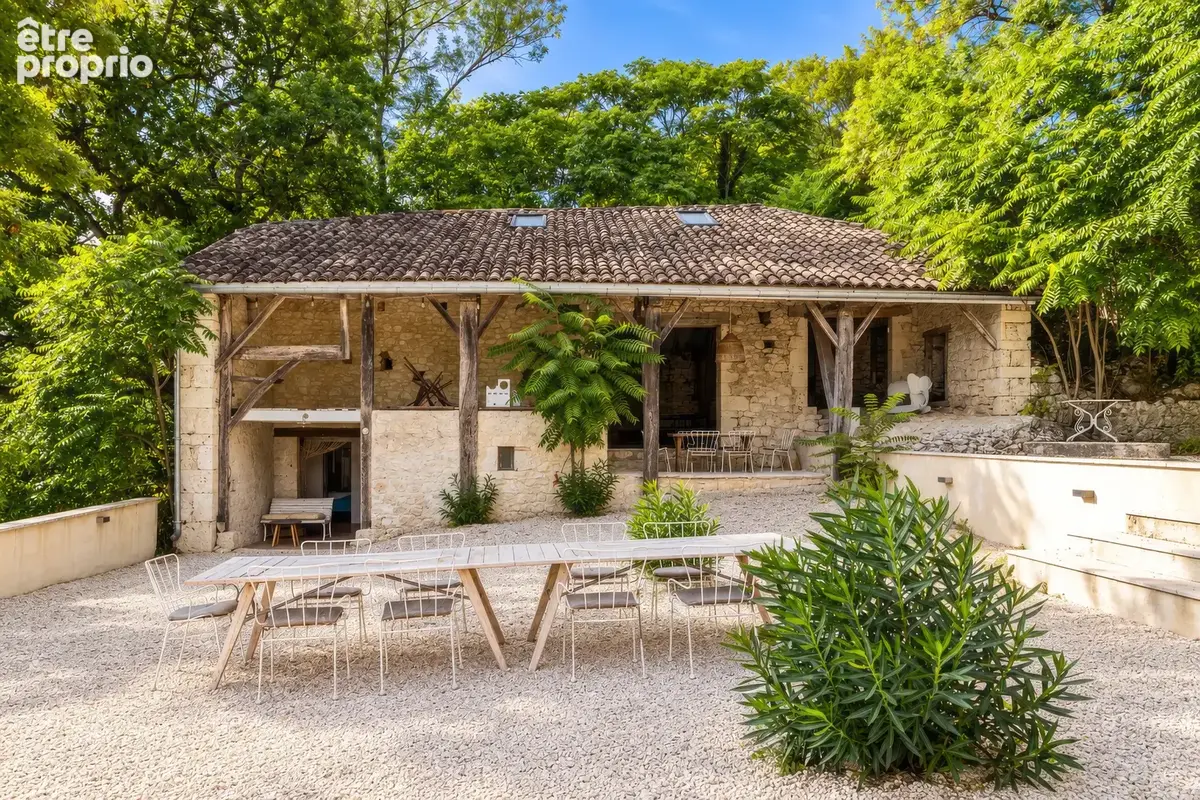 Propriété avec piscine, annexe pour invités, dépendances et vue panoramique - photo 2
