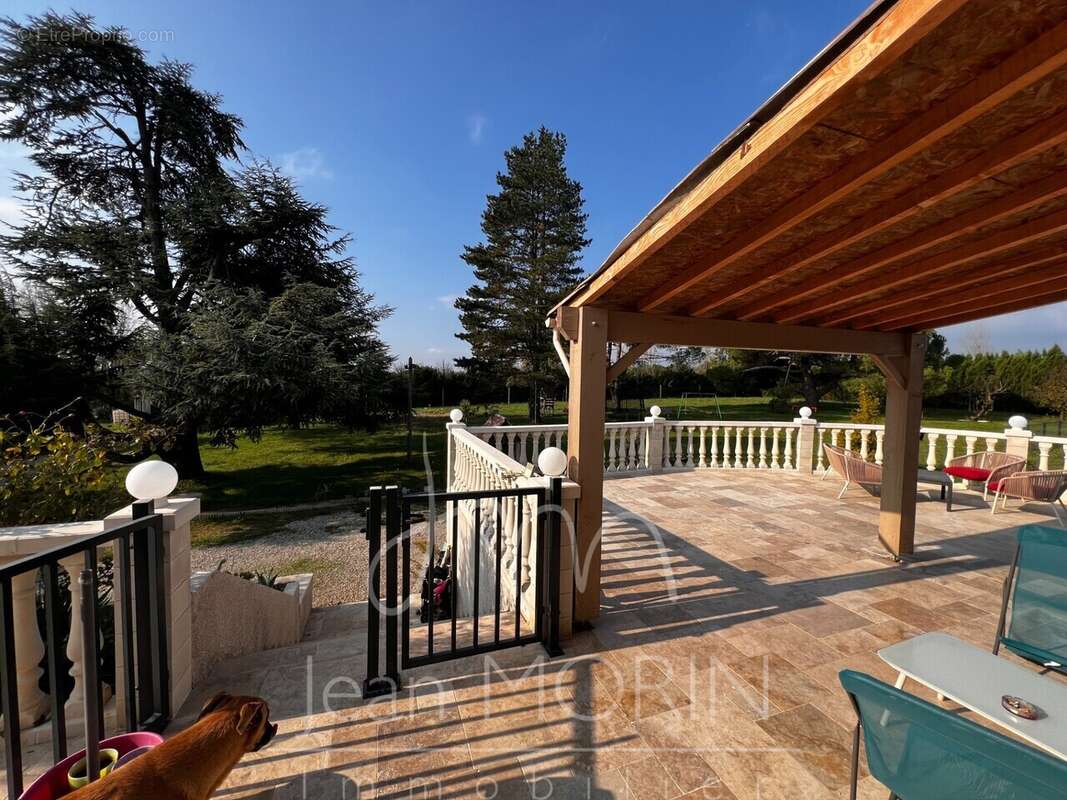 Maison à SAINT-MARCEL-LES-VALENCE