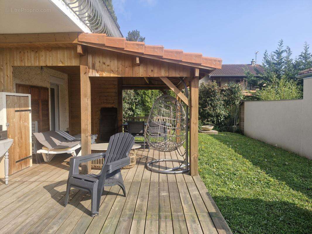 Maison à COLLONGES-AU-MONT-D'OR