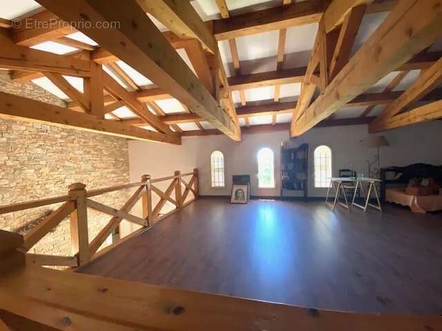 Maison à SOLLIES-PONT