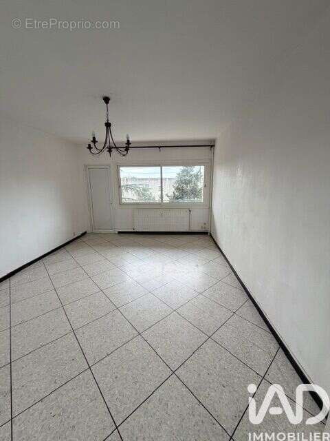 Photo 2 - Appartement à NIMES