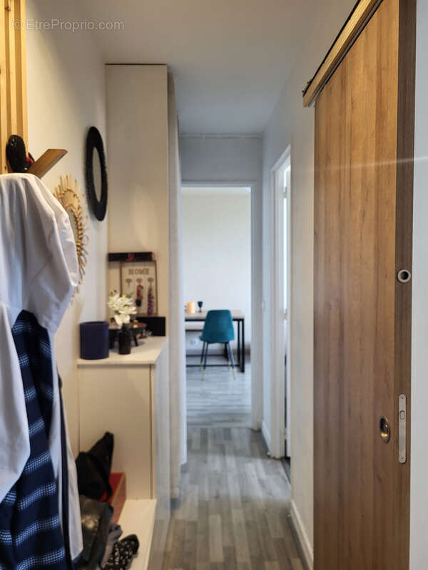 Appartement à VILLETANEUSE