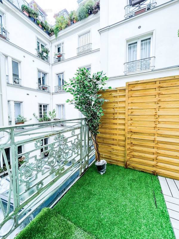 Appartement à PARIS-9E
