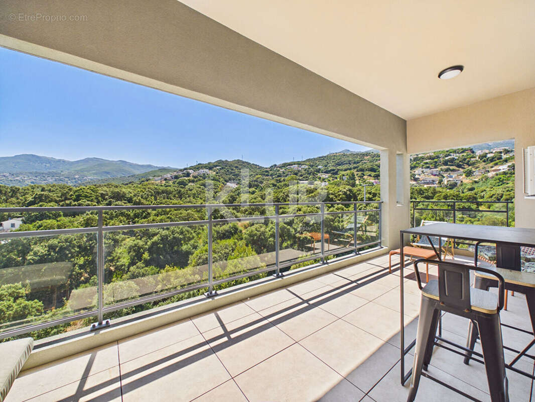 Appartement Bastia 3 pièce(s) 103.5 m2 - photo 2