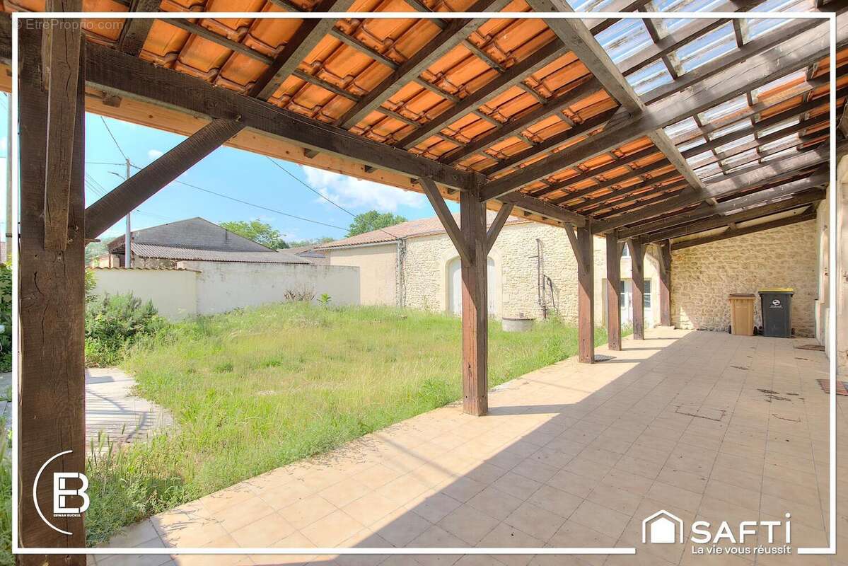 Photo 2 - Maison à SAINT-ANDRONY