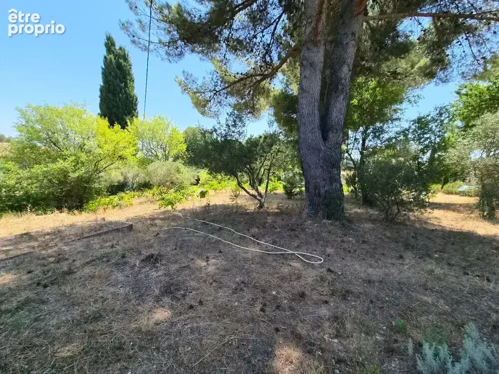Terrain de 800 m² à bâtire avec PC purgé à ALLAUCH 13190 - photo 3