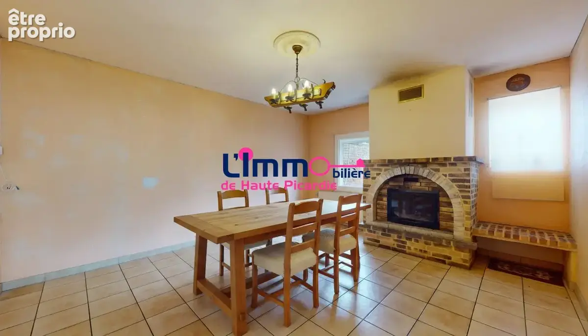Maison 5 pièces 126 m² à vendre à Chaulnes (80320) - photo 2