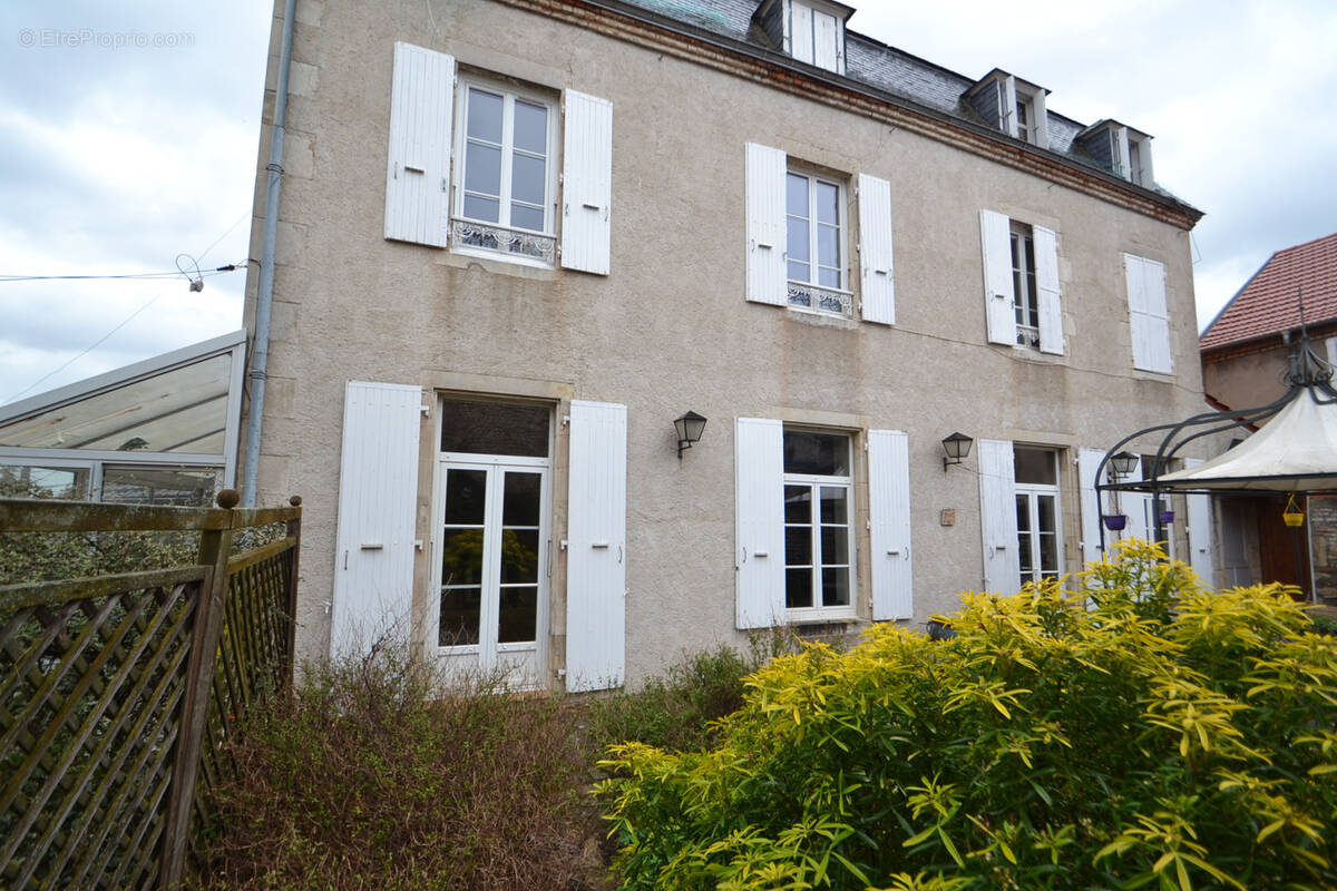 Maison à GANNAT