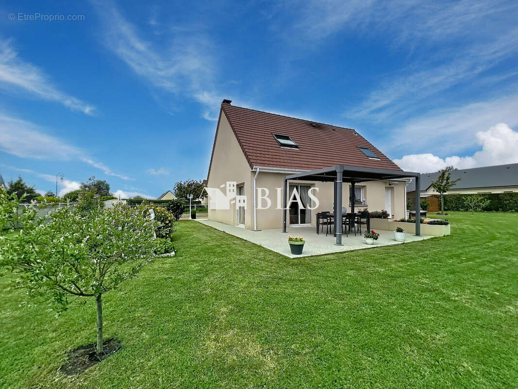 Maison à BERNAY