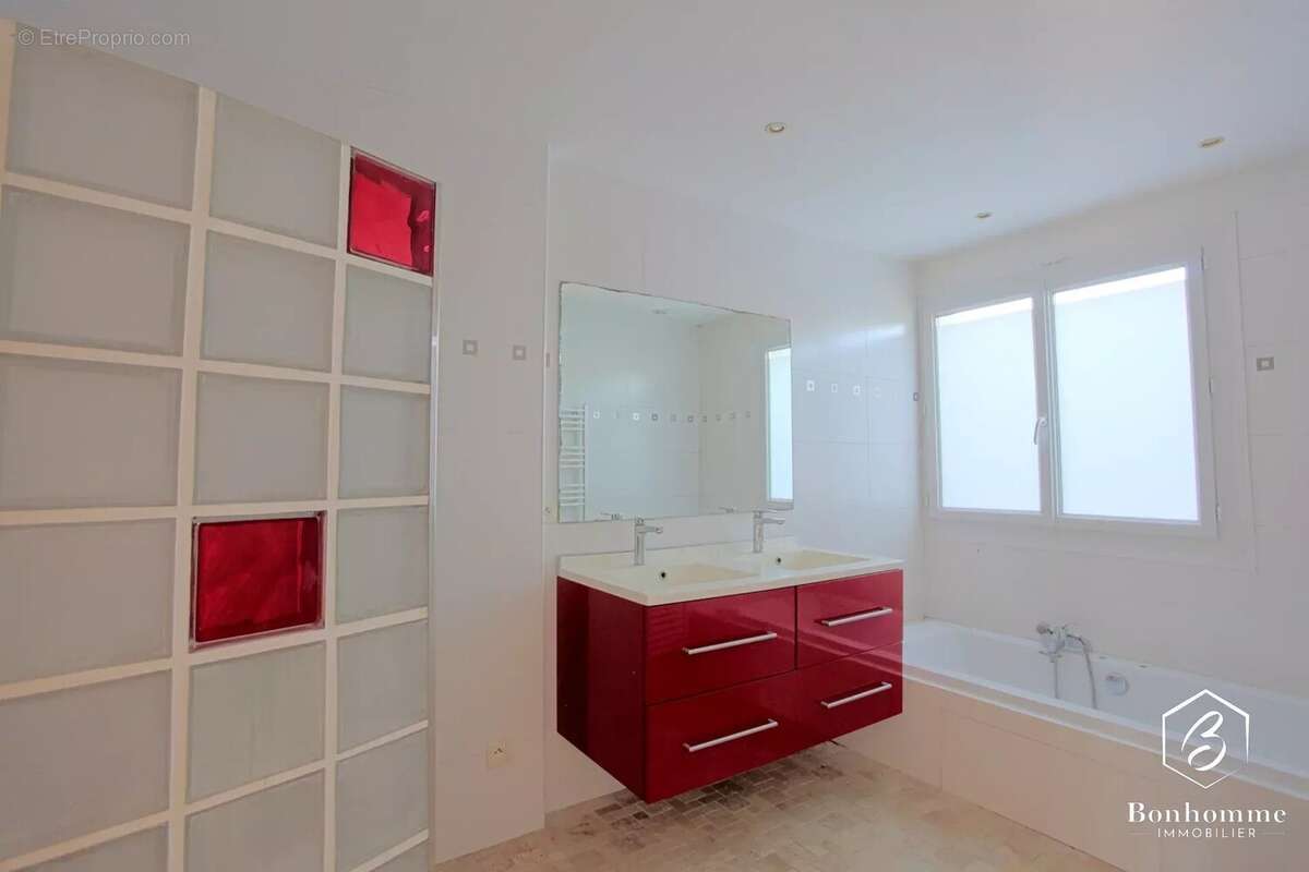 Maison à SAINT-SELVE