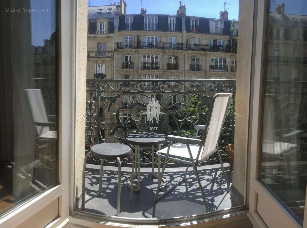 Appartement à PARIS-11E