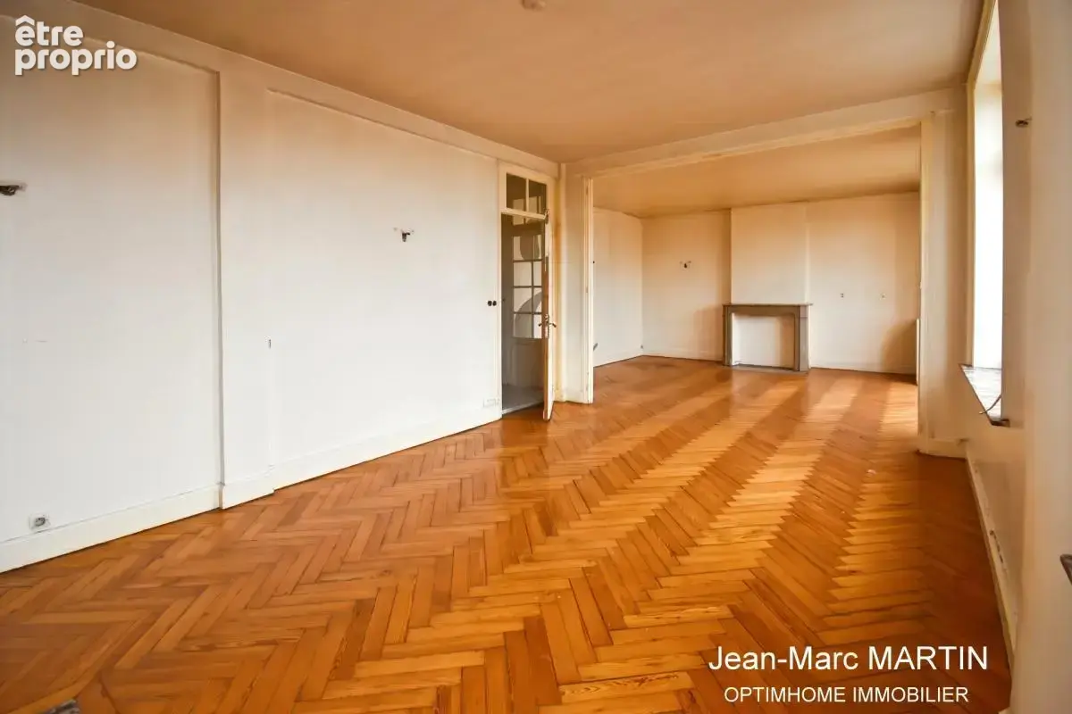 Proche du parc Barbieux, appartement lumineux de 91,74 m² à rénover à 3 min du métro – Roubaix - photo 6