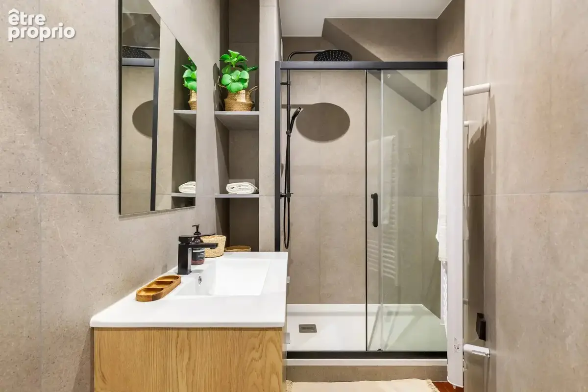Saint-Germain-des-Prés /  2 pièces de 44 m² entièrement rénové! - photo 6
