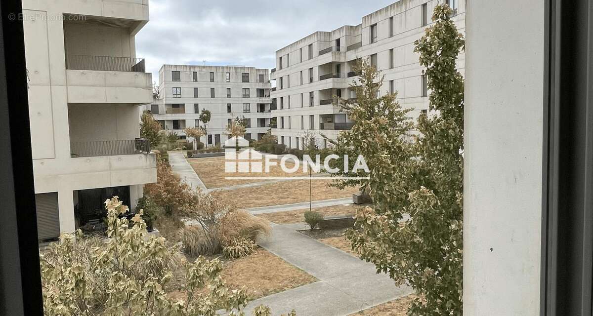 Appartement récent dans une résidence calme et sécurisée - photo 2