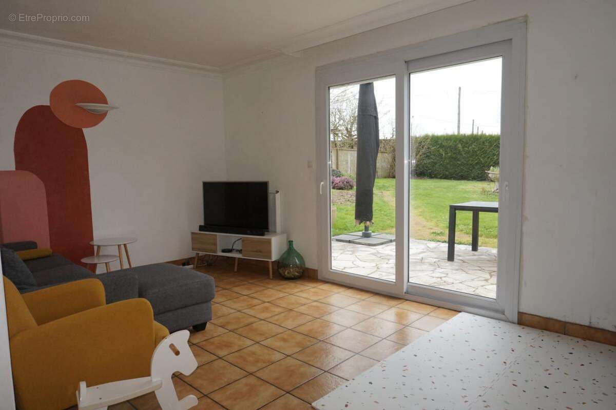 Maison à SAINT-LAURENT-SUR-SEVRE