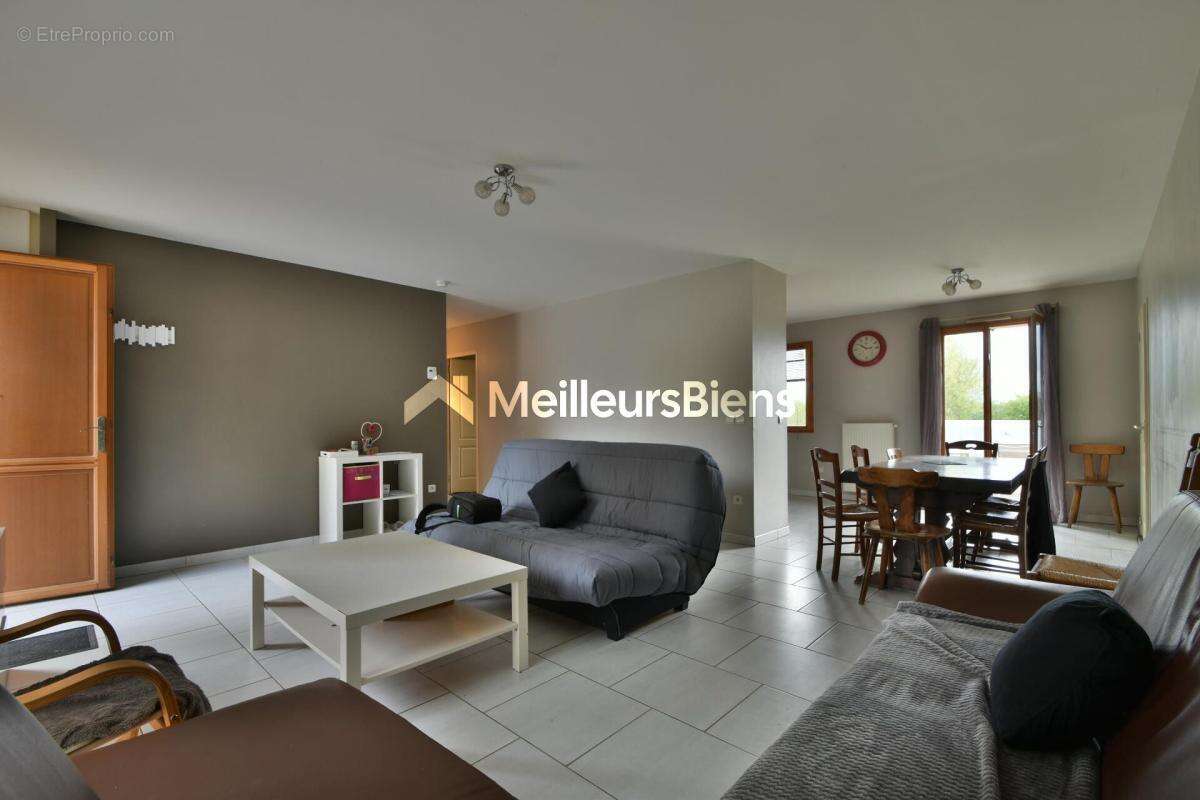 Maison à LUSIGNY-SUR-BARSE