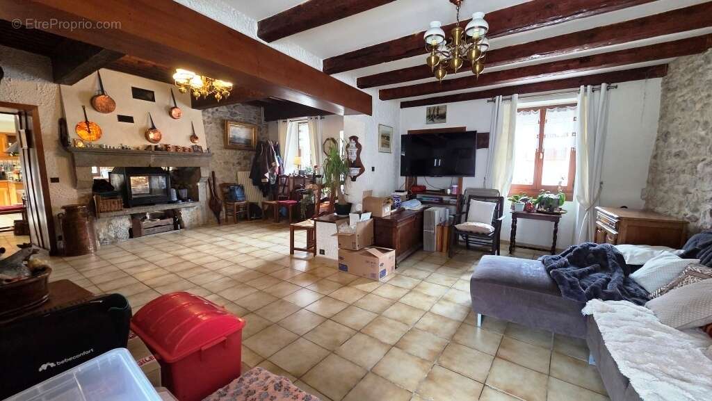 Maison à SAINTE-MARIE-D'ALLOIX