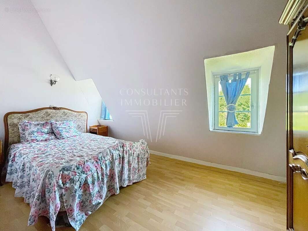 Maison à CORMEILLES