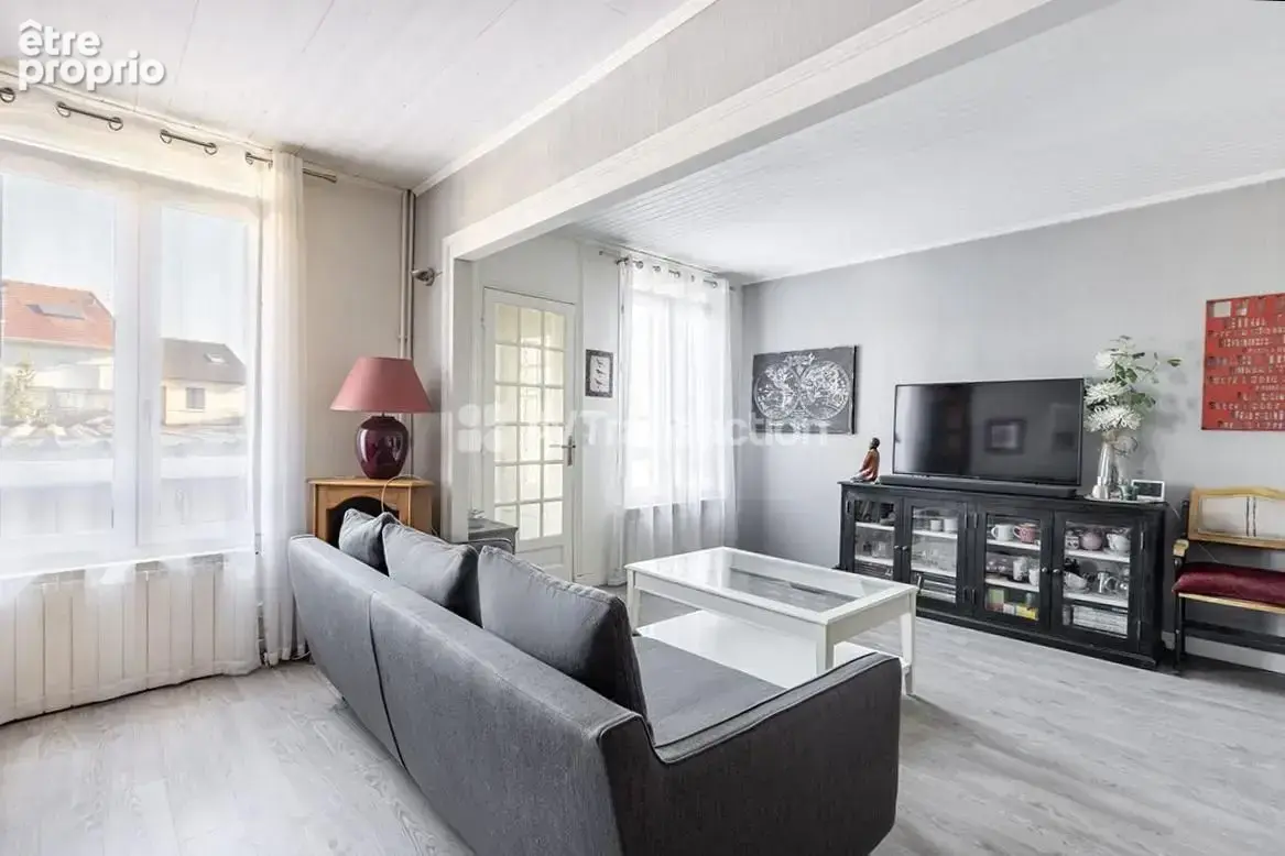 Maison 150 m² à Nanterre  - photo 6