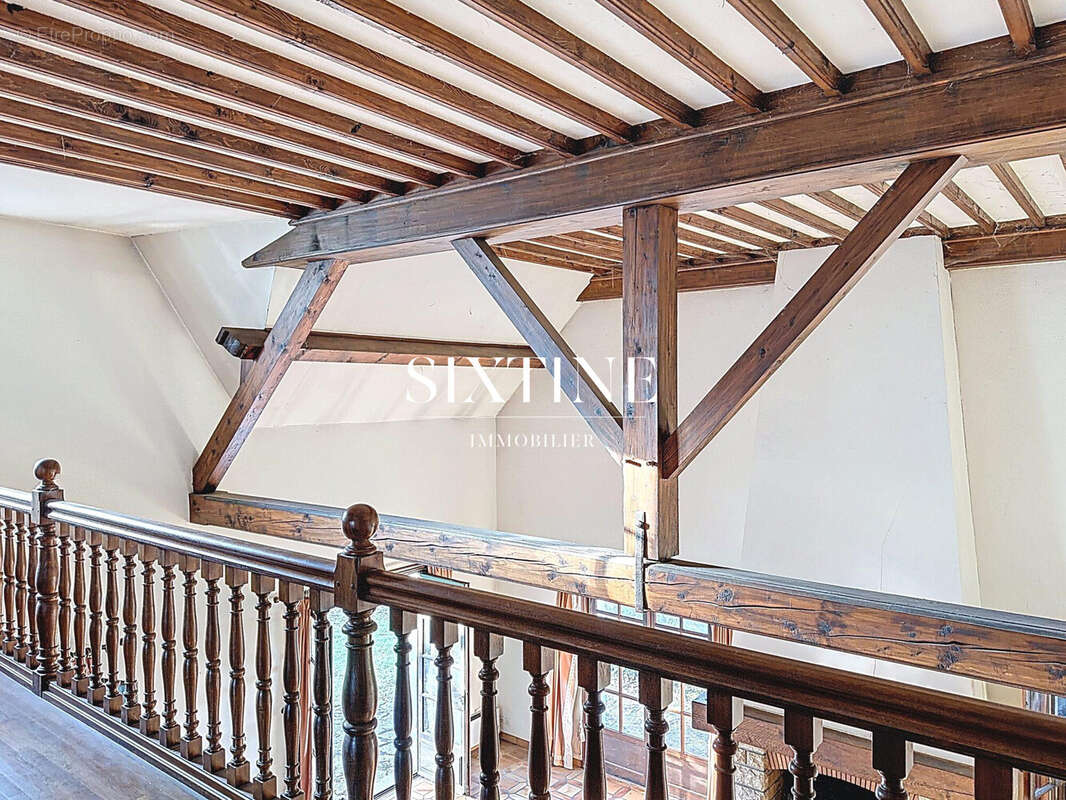 Maison 186 m² à Bourgoin-Jallieu  - photo 4
