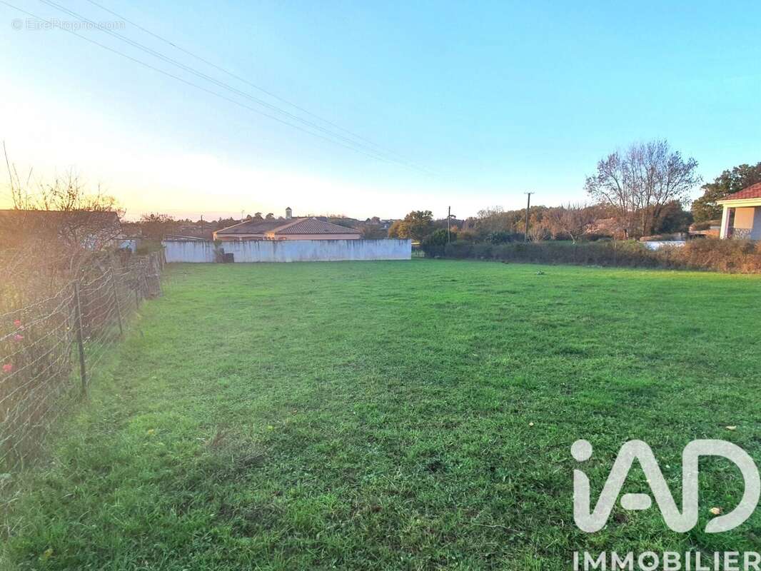 Photo 9 - Terrain à LE CHAMP-SAINT-PERE