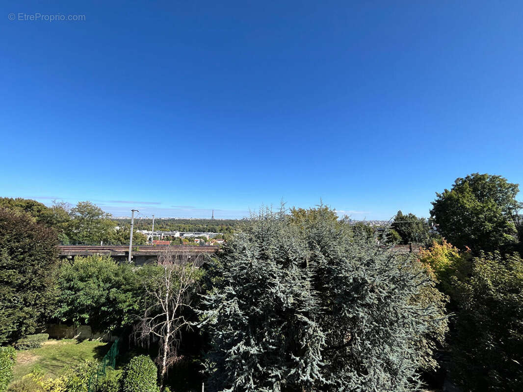 Appartement à SURESNES