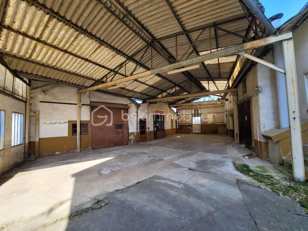 Appartement à SAINTE-COLOMBE-SUR-SEINE