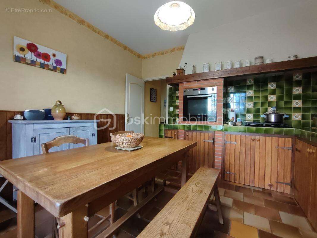 Maison à SAINT-NICOLAS-DE-LA-GRAVE