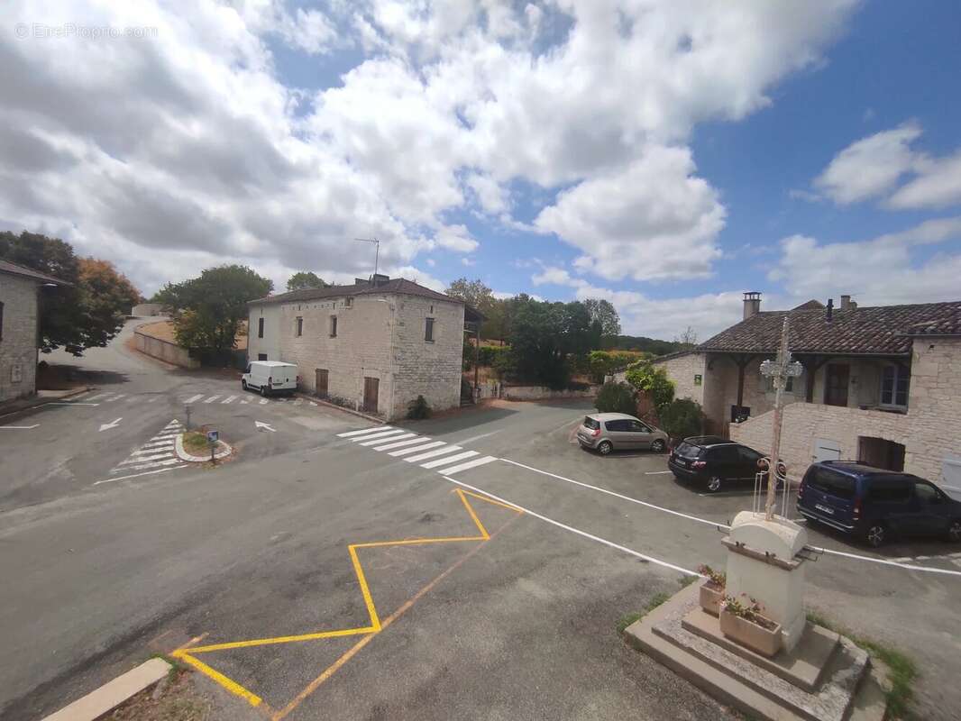 Ensemble immobilier - photo 13