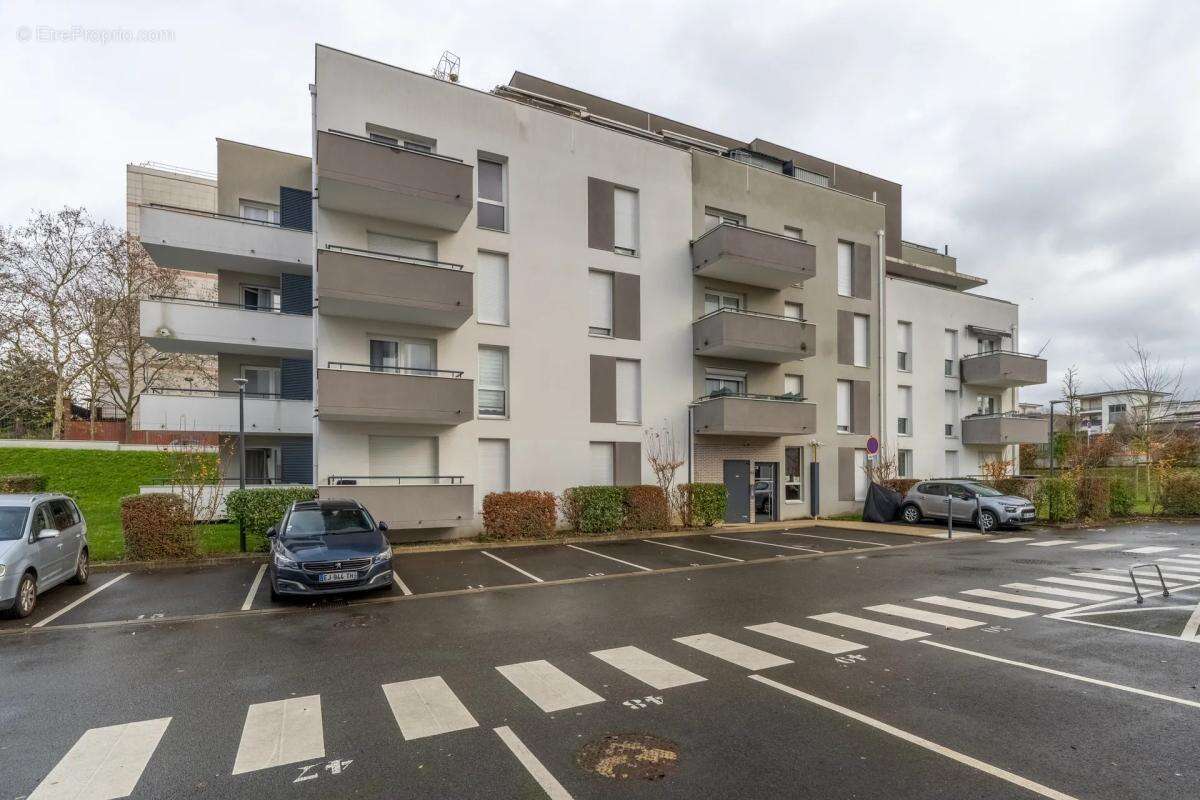 Appartement à SAINT-OUEN-L'AUMONE