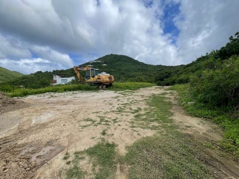 Terrain à SAINT-MARTIN