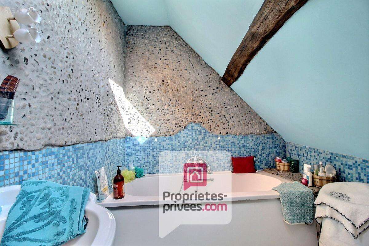 Maison à FERRIERES-EN-GATINAIS