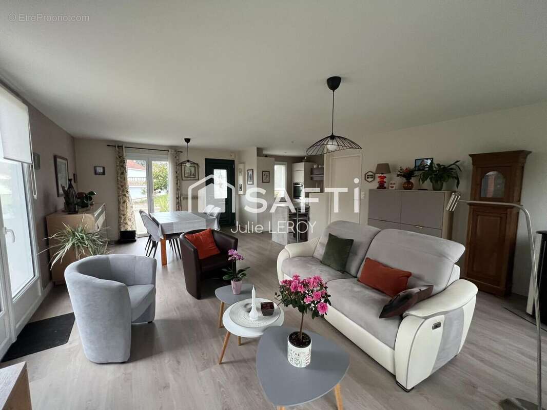 Photo 3 - Maison à MONNIERES