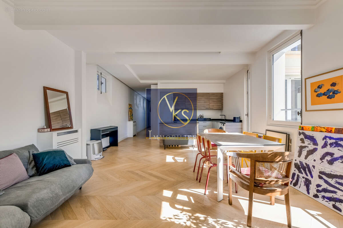 Appartement à PARIS-18E