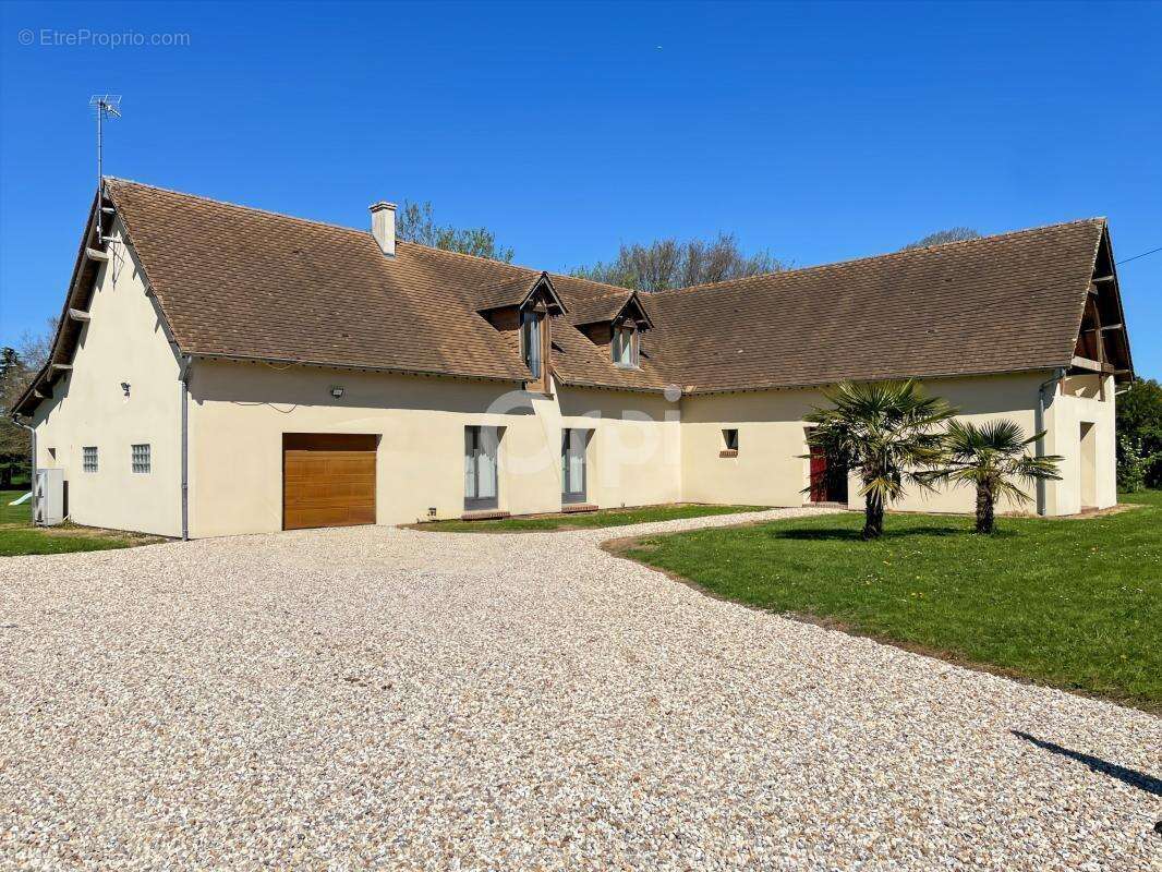 Maison à LE FIDELAIRE
