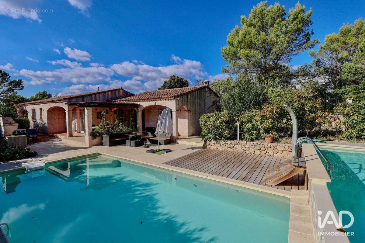 Photo 2 - Maison à BAGNOLS-EN-FORET