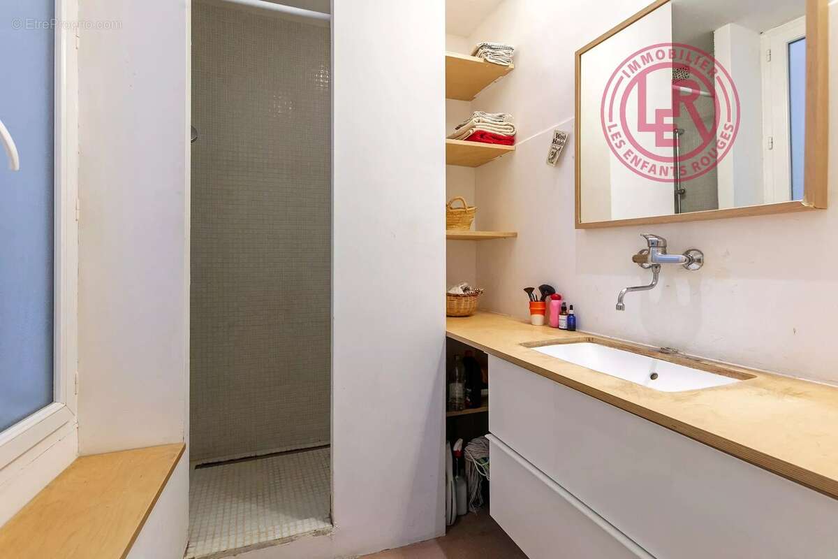 Appartement à PARIS-10E