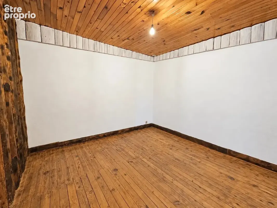 Saint-lattier – maison en pierre 110 m² – 275 m² de dépendances – terrain 1940 m² - photo 10