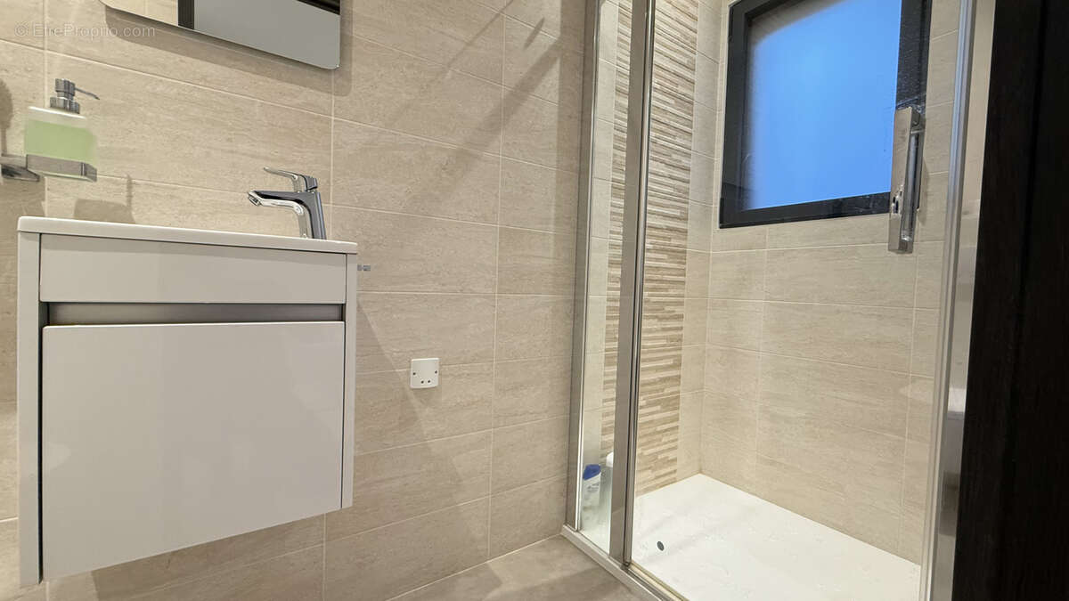 Maison à PREVESSIN-MOENS