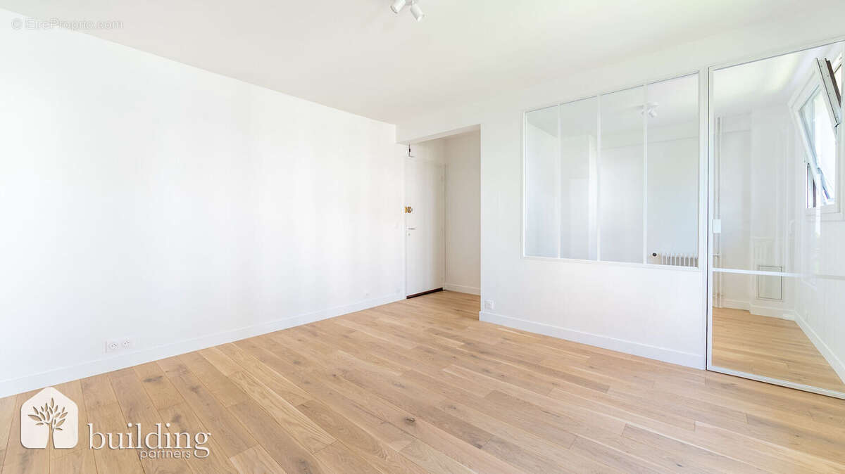 A vendre - Levallois-Perret - Anatole France - Appartement 2 pièces de 27,85 m² avec balcon - photo 18
