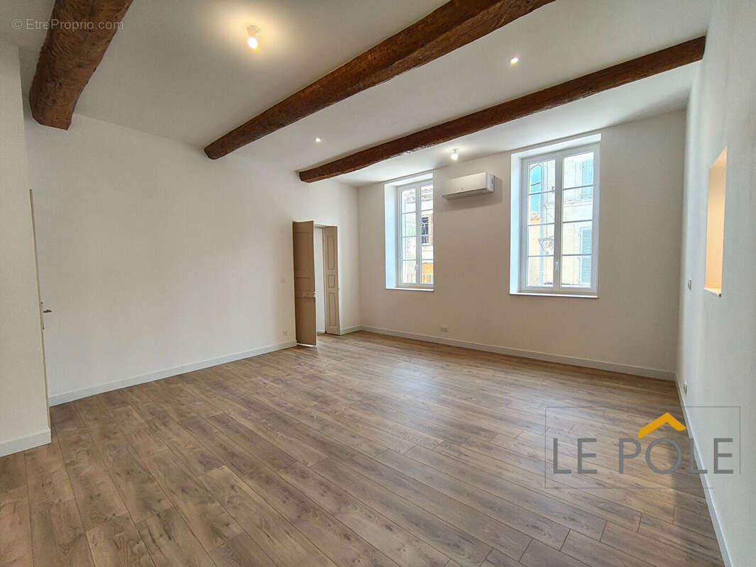 Appartement entierement renove avec balcon - photo 7