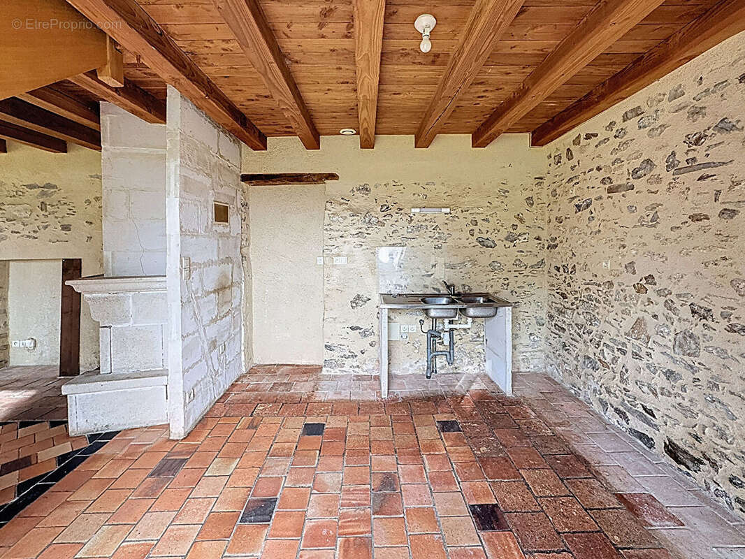 Maison à THOUARCE