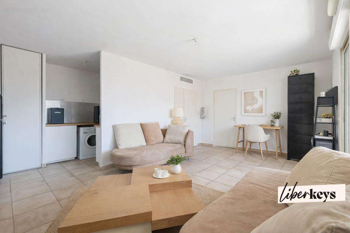 Appartement à MARSEILLE-8E