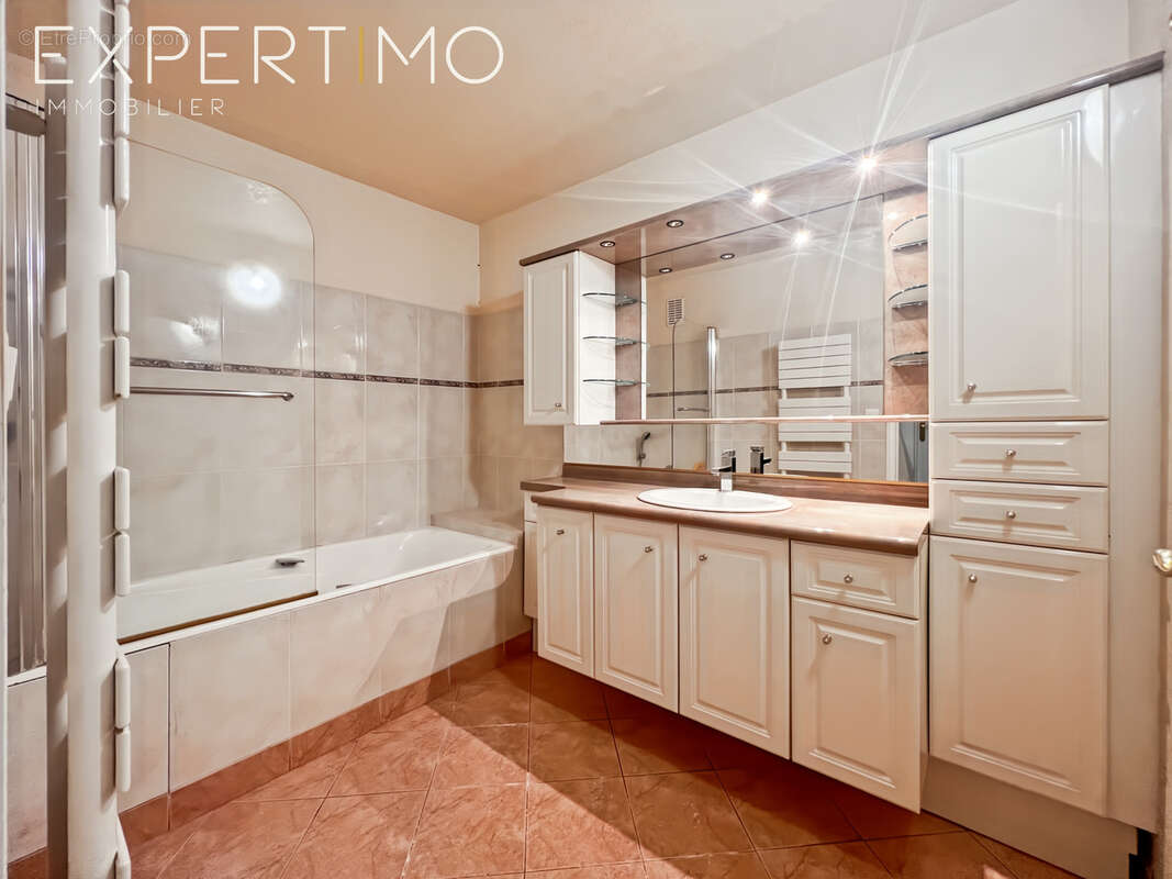 Appartement à SAINT-MICHEL-SUR-ORGE