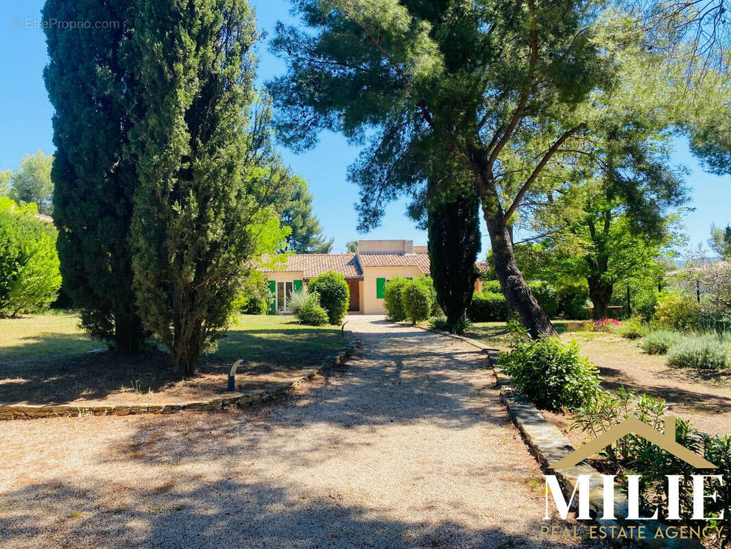 Maison à LA CADIERE-D'AZUR
