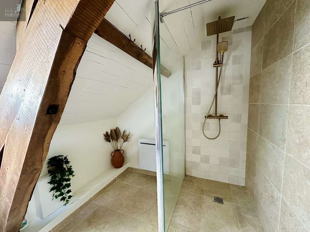 Maison à SAINTE-RADEGONDE